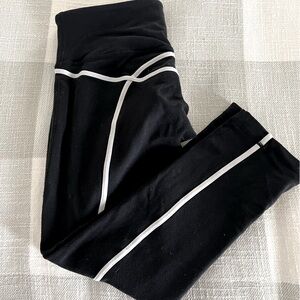 Lululemon Limited Edition Crop Leggings Size 4